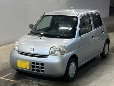Daihatsu Esse
