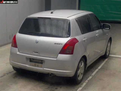 Suzuki SWIFT  с аукциона в Японии