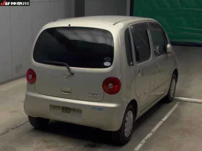 Daihatsu MOVE LATTE