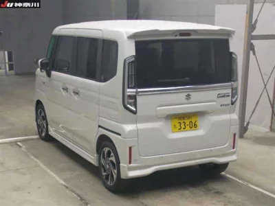 Suzuki Spacia