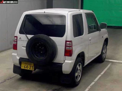Mitsubishi Pajero Mini
