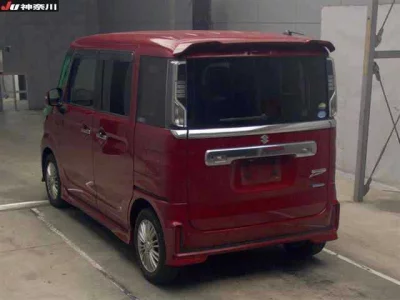 Suzuki Spacia