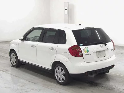 Mazda Verisa