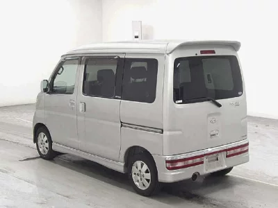 Daihatsu Atrai Wagon  с аукциона в Японии