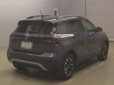 Volkswagen T-CROSS  с аукциона в Японии