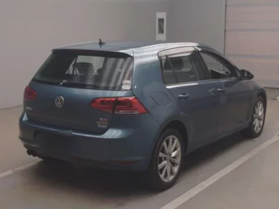 Volkswagen Golf  с аукциона в Японии