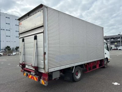 Hino DUTRO  с аукциона в Японии