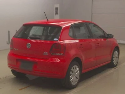 Volkswagen Polo  с аукциона в Японии
