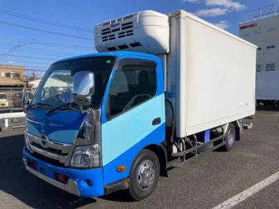 Hino DUTRO  с аукциона в Японии