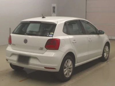 Volkswagen Polo  с аукциона в Японии