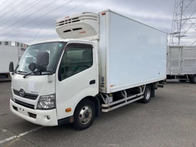 Hino DUTRO  с аукциона в Японии