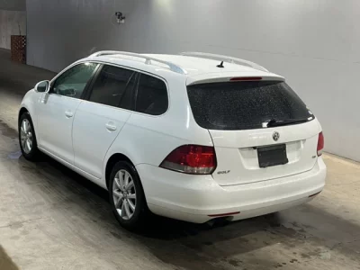 Volkswagen GOLF VARIANT  с аукциона в Японии