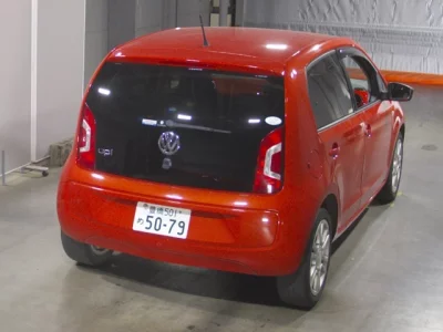 Volkswagen UP  с аукциона в Японии