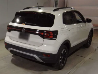 Volkswagen T-CROSS  с аукциона в Японии