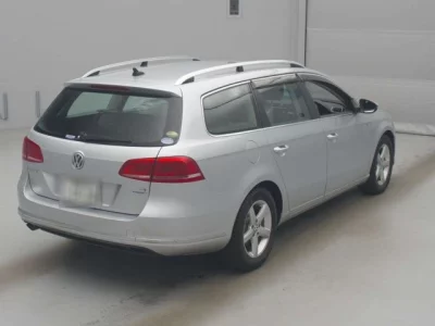 Volkswagen PASSAT VARIANT  с аукциона в Японии