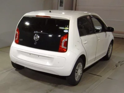 Volkswagen UP  с аукциона в Японии