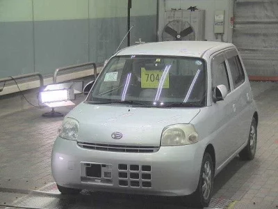 Daihatsu Esse