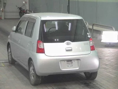 Daihatsu Esse