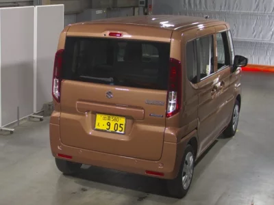 Suzuki Spacia