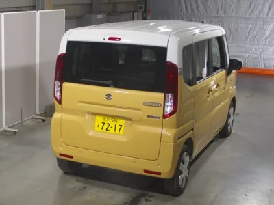 Suzuki Spacia