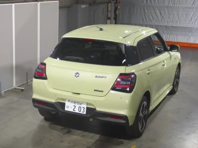 Suzuki SWIFT  с аукциона в Японии