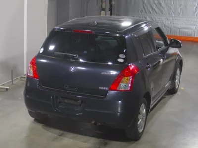 Suzuki SWIFT  с аукциона в Японии