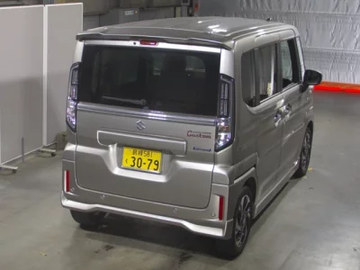 Suzuki Spacia