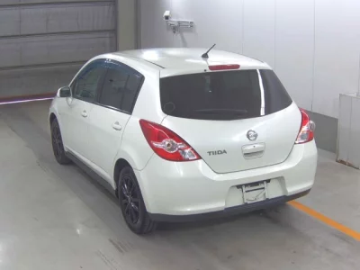 Nissan Tiida