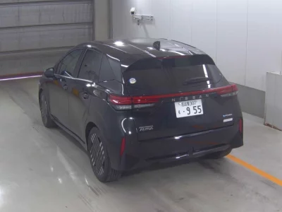 Nissan Aura