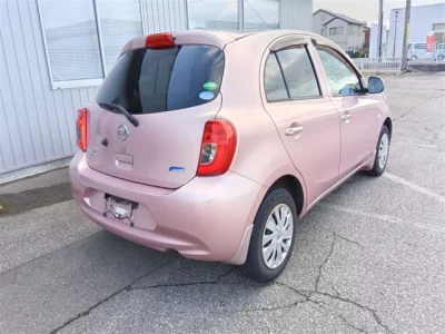 Nissan March