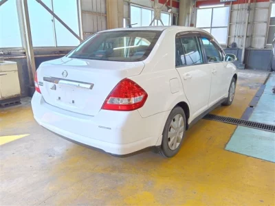 Nissan TIIDA LATIO