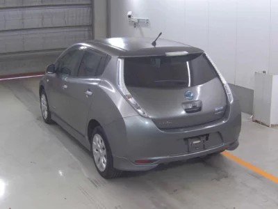 Nissan LEAF  с аукциона в Японии