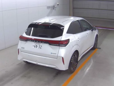 Nissan Aura