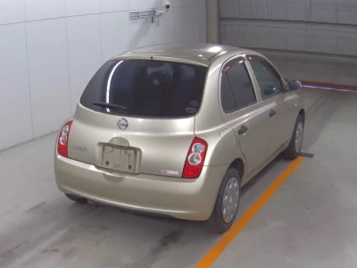 Nissan March
