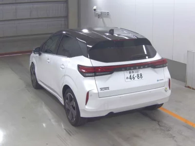 Nissan Aura