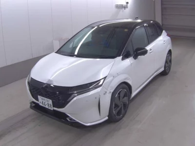 Nissan Aura