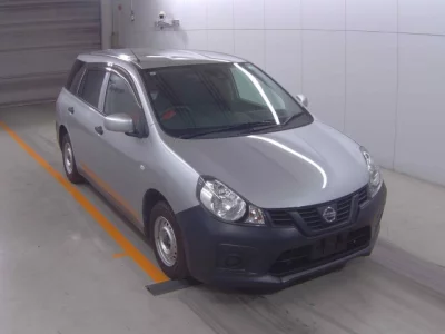 Nissan AD