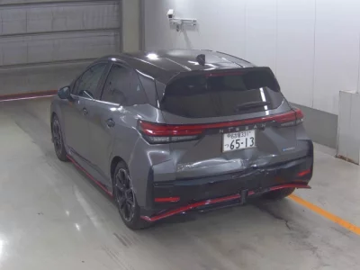 Nissan Aura