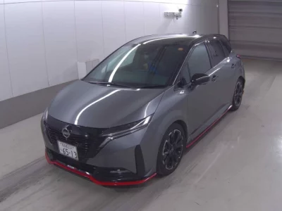 Nissan Aura