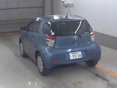 Toyota iQ