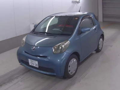 Toyota iQ