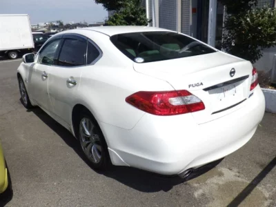 Nissan FUGA