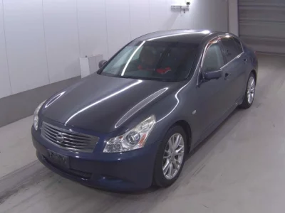 Nissan SKYLINE  с аукциона в Японии