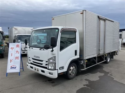 Isuzu Elf
