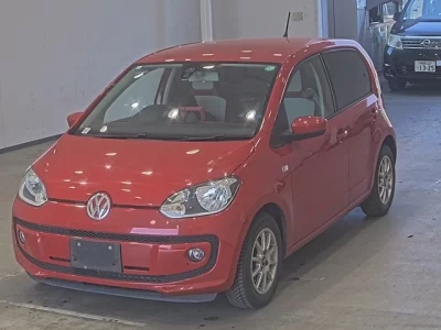 Volkswagen UP  с аукциона в Японии