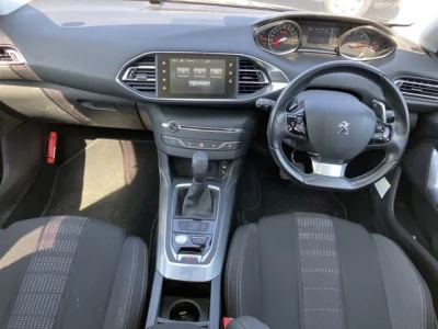 Peugeot 308  с аукциона в Японии