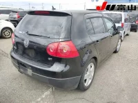 Volkswagen Golf лот № 1062 оценка 4  с аукциона в Японии 4