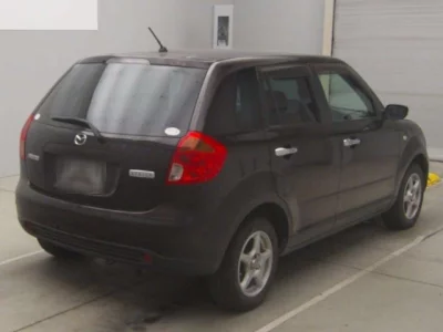 Mazda VERISA  с аукциона в Японии