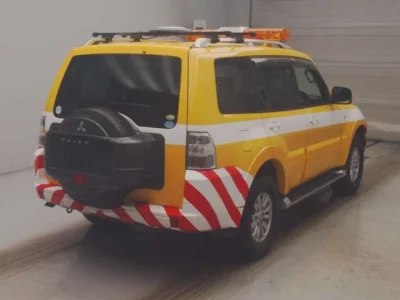 Mitsubishi PAJERO  с аукциона в Японии