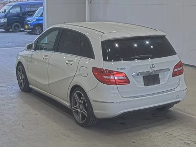 Mercedes-Benz B CLASS
